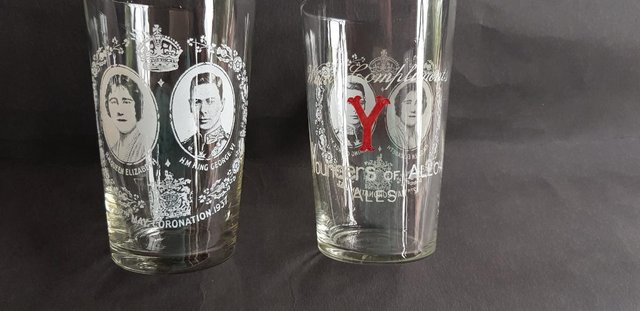 Image 3 of Edward VIII and George VI Commemorative Glassware