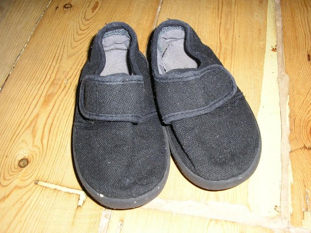 Image 2 of Girls pumps and slippers size 5