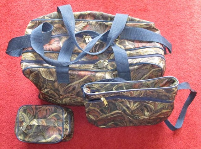 Preview of the first image of TRAVEL SET, 3 PIECES, HOLDALL,HANDBAG,COSMETIC.