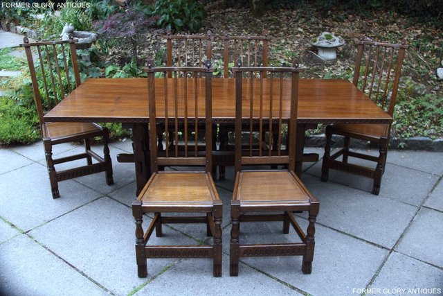 Image 9 of A NIGEL RUPERT GRIFFITHS OAK DINING SET TABLE & SIX CHAIRS