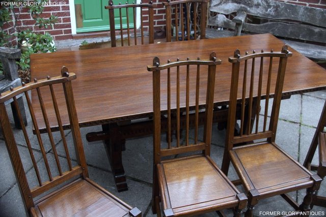 Image 27 of A NIGEL RUPERT GRIFFITHS OAK DINING SET TABLE & SIX CHAIRS