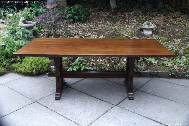Image 30 of A NIGEL RUPERT GRIFFITHS OAK DINING SET TABLE & SIX CHAIRS