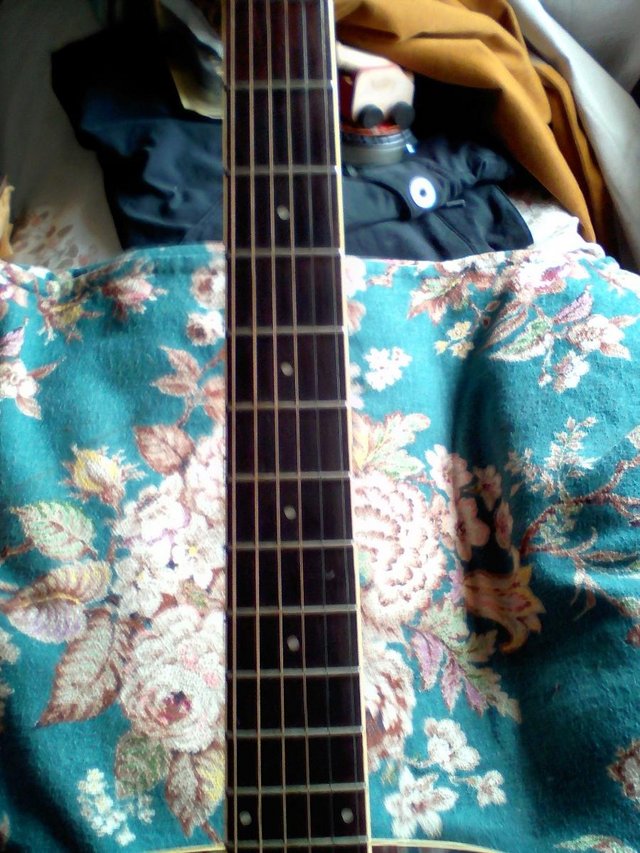 Image 2 of ARIA QUALITY ACUSTIC GUITAR NOT USED MUCH