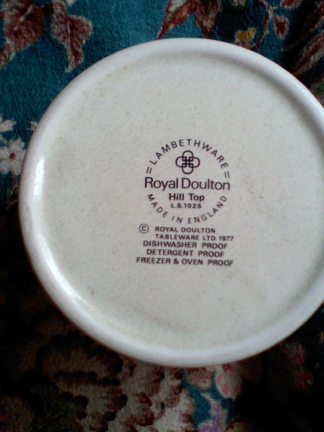 Image 2 of Unmarked No Damage Royal Doulton dish Hill Top
