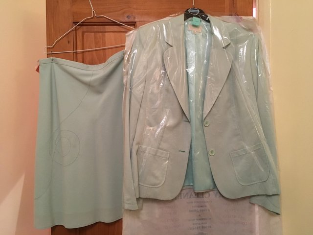 Preview of the first image of Women’s skirt & jacket.