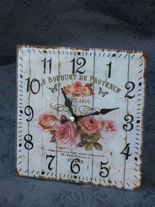 Preview of the first image of Shabby Chic French Roses Shelf Clock.
