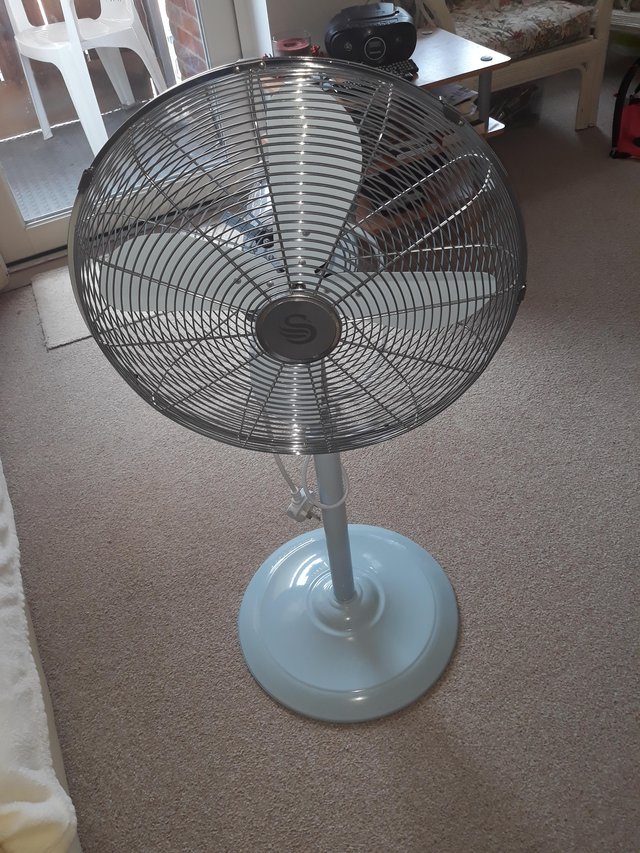 Preview of the first image of Floor standing fan.