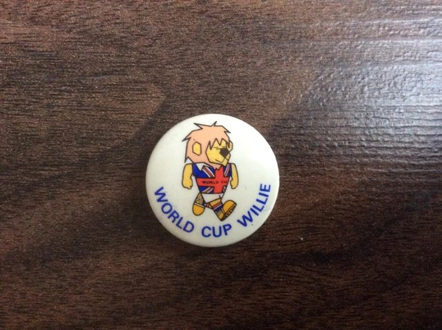 Preview of the first image of 1966 World Cup Willie Badge in Good Collectible Condition..
