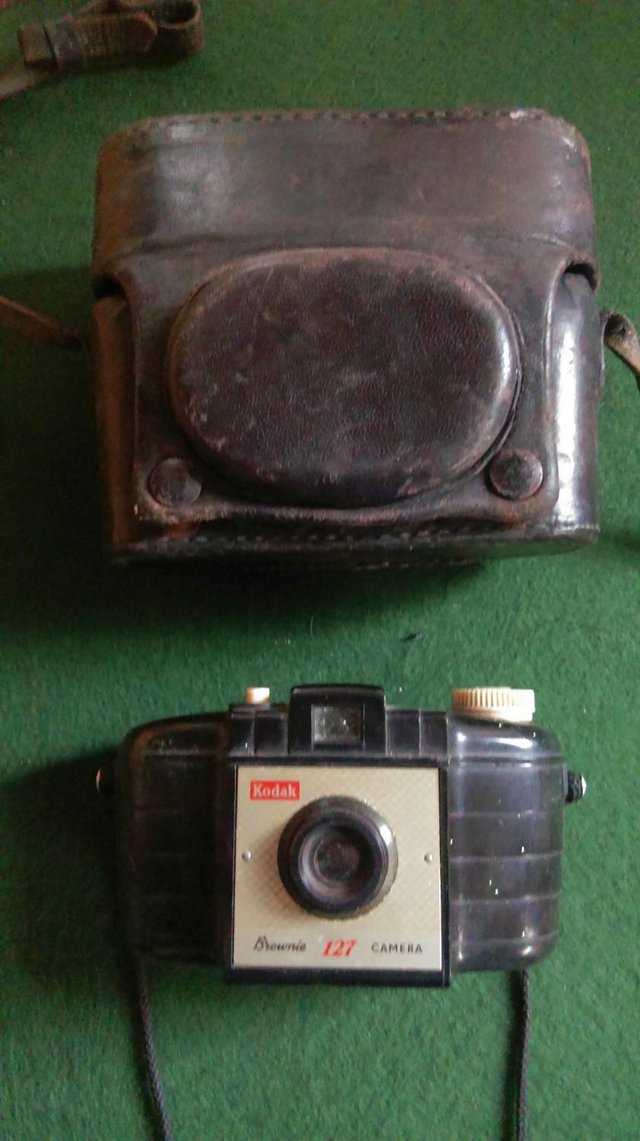 Image 6 of x7 Vintage Iconic cameras of the 50s,60s & 70s