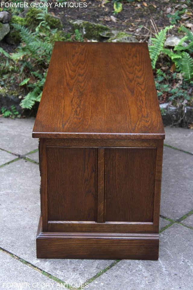 Image 7 of AN OLD CHARM LIGHT OAK TV DVD CABINET BASE STAND HI FI TABLE