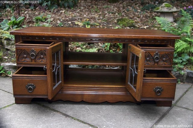Image 12 of AN OLD CHARM LIGHT OAK TV DVD CABINET BASE STAND HI FI TABLE