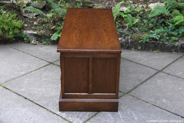 Image 18 of AN OLD CHARM LIGHT OAK TV DVD CABINET BASE STAND HI FI TABLE