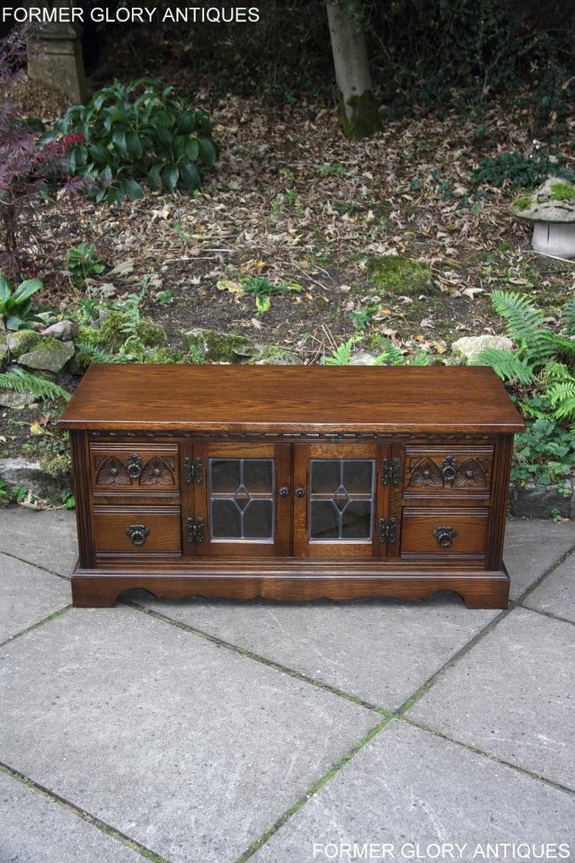 Image 27 of AN OLD CHARM LIGHT OAK TV DVD CABINET BASE STAND HI FI TABLE