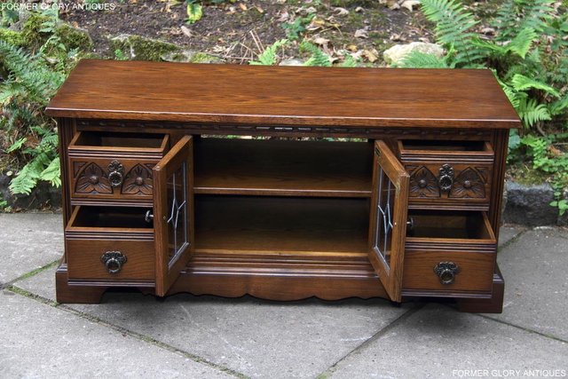 Image 38 of AN OLD CHARM LIGHT OAK TV DVD CABINET BASE STAND HI FI TABLE