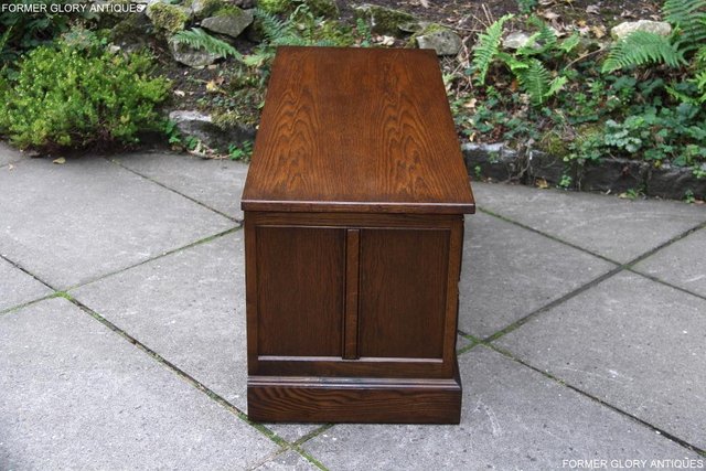 Image 60 of AN OLD CHARM LIGHT OAK TV DVD CABINET BASE STAND HI FI TABLE