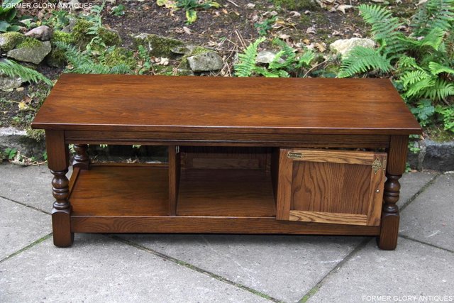 Image 45 of OLD CHARM LIGHT OAK LONG COFFEE WINE TABLE CABINET TV STAND