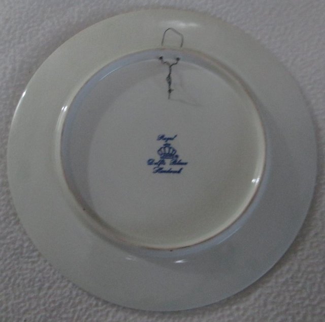 Preview of the first image of Royal Delfts Blauw Wall plate (Incl P&P).