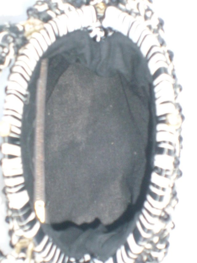 Image 3 of Vintage Black & White Raffia Snap Top Bag