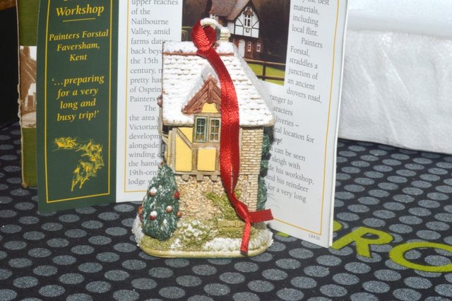 Image 2 of Lilliput Lane - Santa's Workshop (Christmas ornament)
