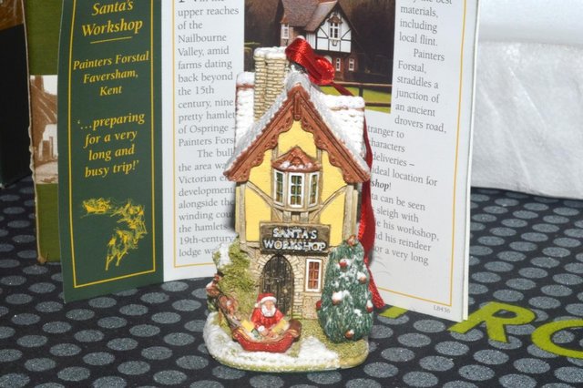 Preview of the first image of Lilliput Lane - Santa's Workshop (Christmas ornament).