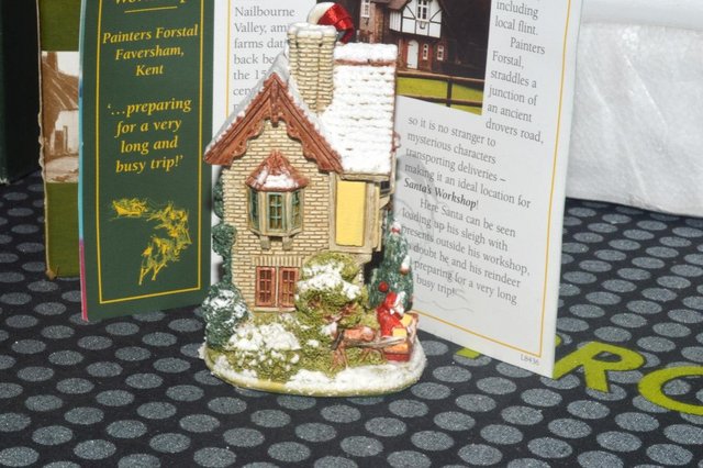 Image 4 of Lilliput Lane - Santa's Workshop (Christmas ornament)