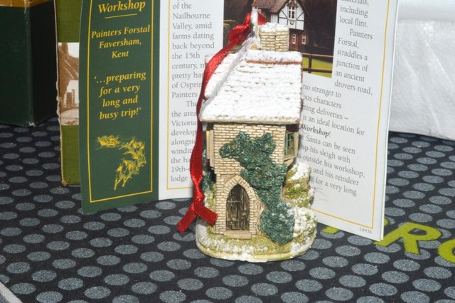 Image 5 of Lilliput Lane - Santa's Workshop (Christmas ornament)