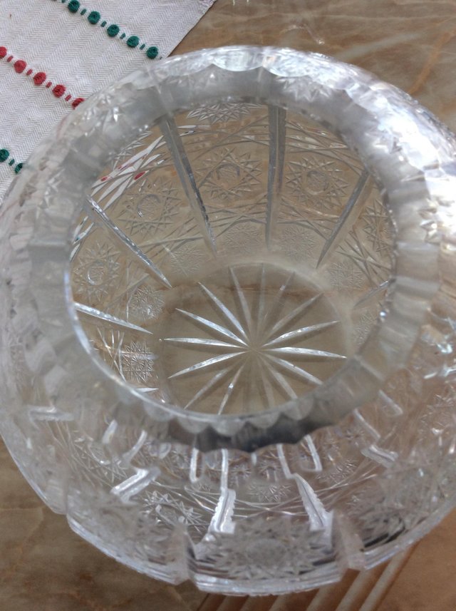 Image 2 of Unusual circular crystal vase, very good quality