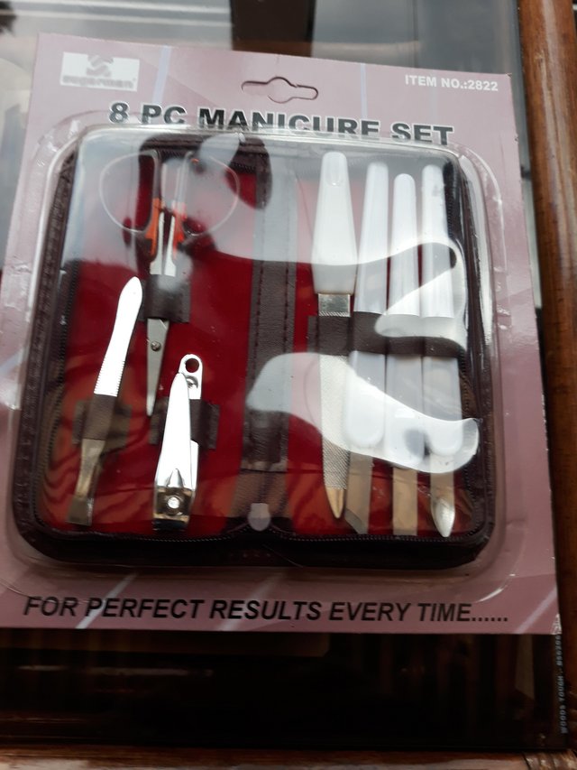 Preview of the first image of Manicure sets.