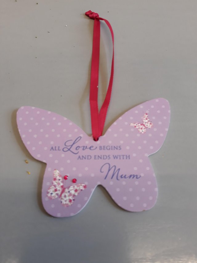 Preview of the first image of Mum Butterfly cutout.
