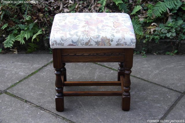Image 102 of OLD CHARM LIGHT OAK DRESSING TABLE VANITY MIRROR STOOL STAND