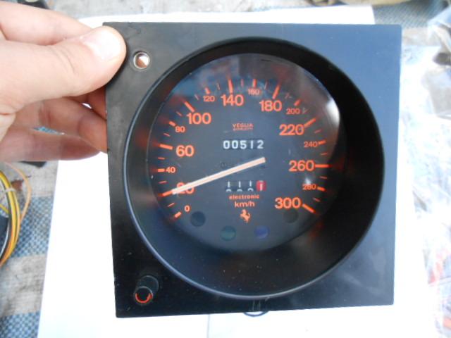 Image 3 of Speedometer Ferrari 412
