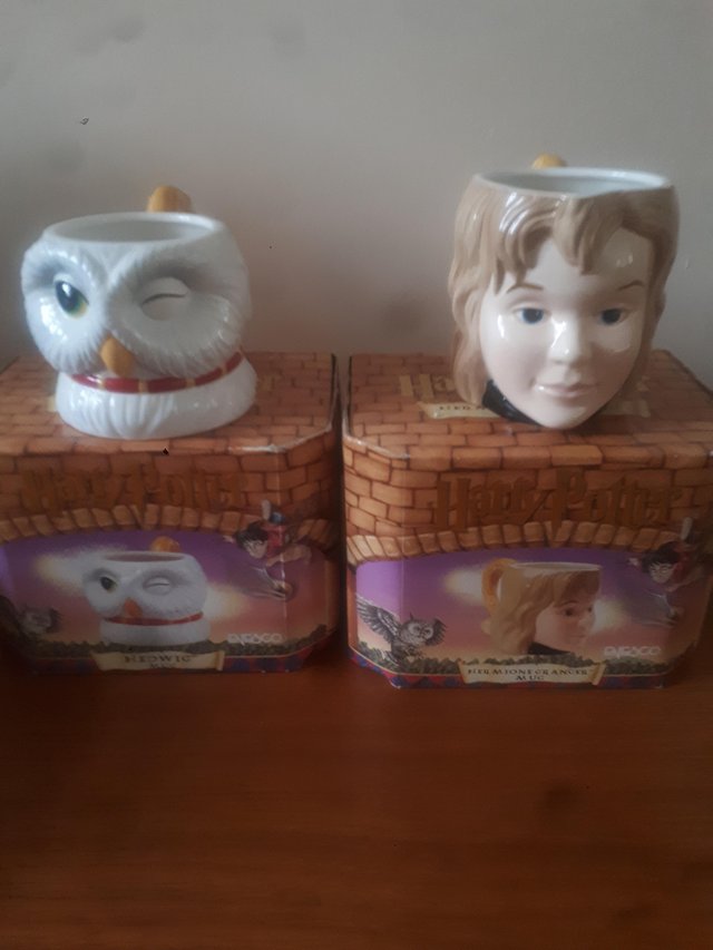 Preview of the first image of ENESCO COLLECTORS HARRY POTTER MUGS BOXED X 2.