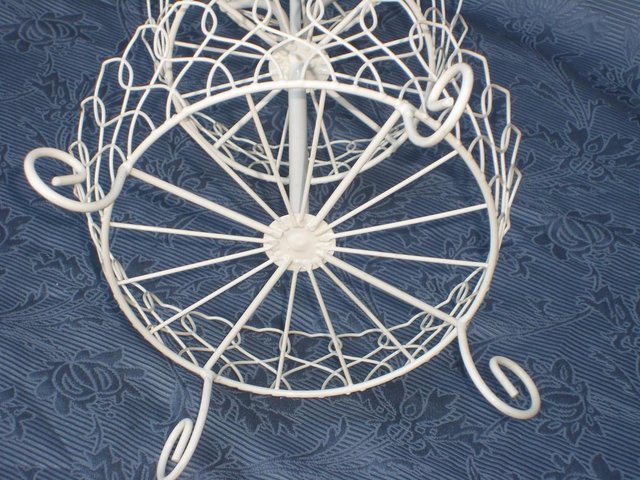 Image 3 of French Style Shabby Chic 3-Tier Basket Stand NEW