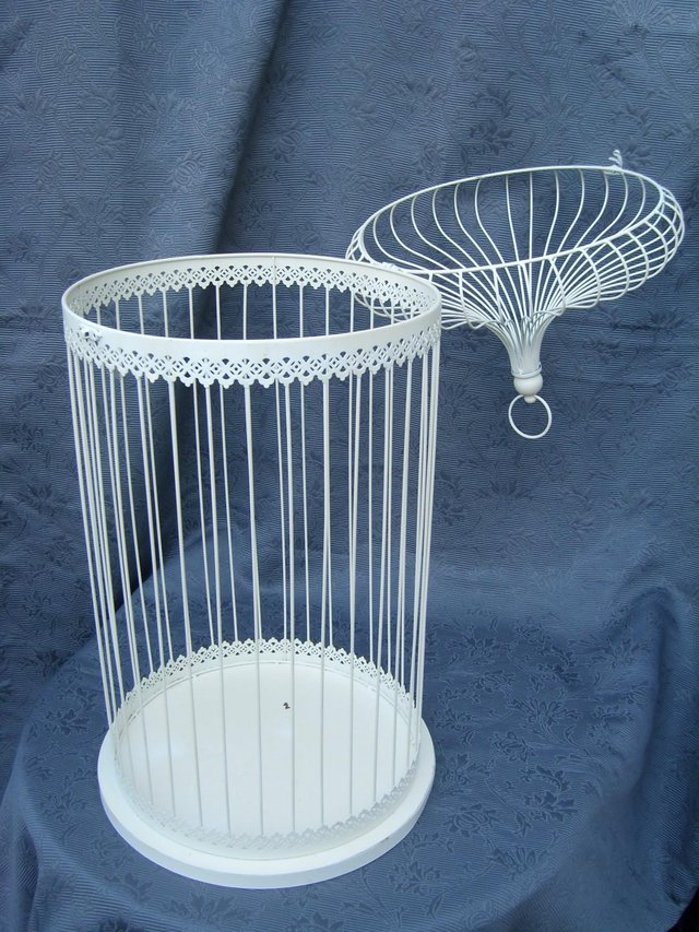 Image 2 of Large Decorative Cream Metal Bird Cage