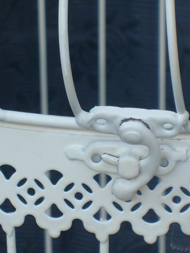 Image 5 of Large Decorative Cream Metal Bird Cage