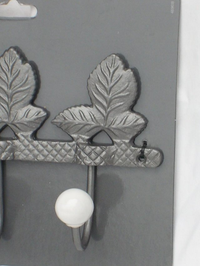 Image 5 of Hiatt Triple Leaf With Ceramic Ball Head Hooks NEW!