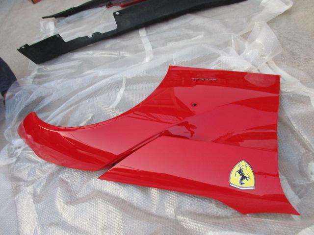 Image 3 of Front right fender Ferrari F12 Berlinetta