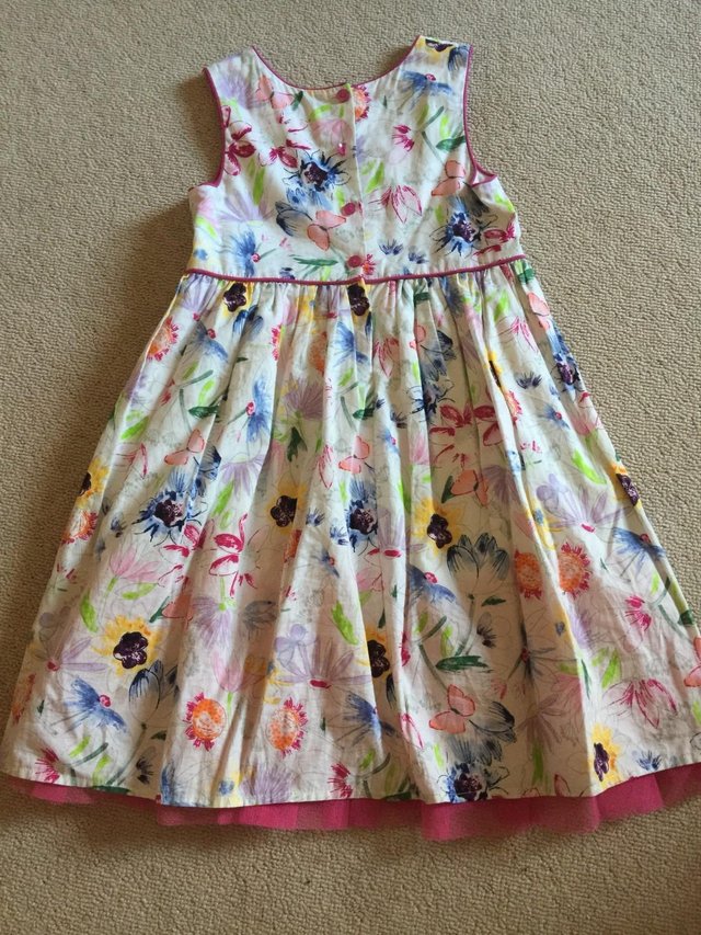 Preview of the first image of Dress with cardigan (Mini B aged 5-6).