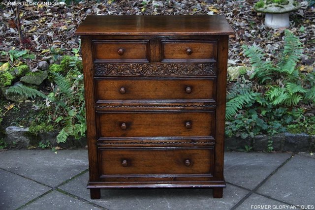 Image 84 of TITCHMARSH AND GOODWIN OAK CHEST OF DRAWERS STAND SIDEBOARD