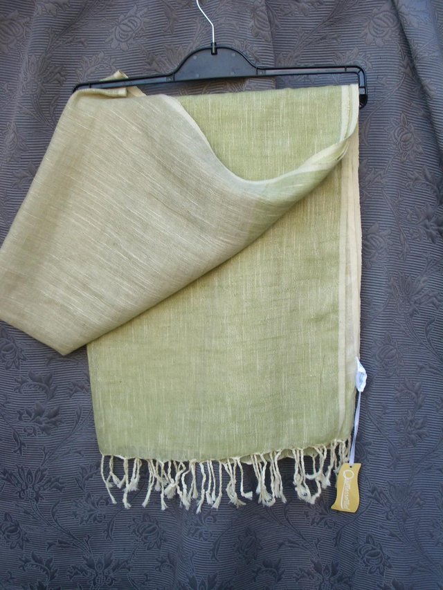 Preview of the first image of QUINTESSENTIAL Green Cotton/Linen Scarf NEW+TAGS!.