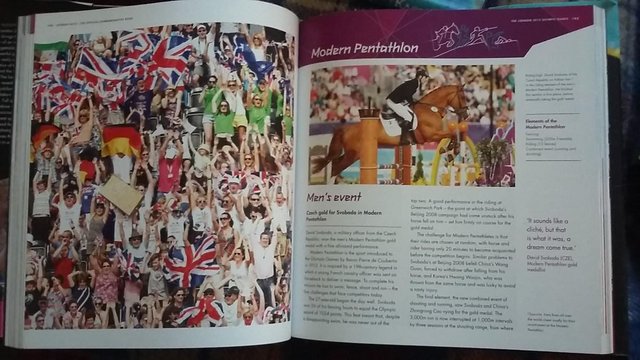 Image 2 of London 2012 Olympic & Paralympic Games : Commemorative Book