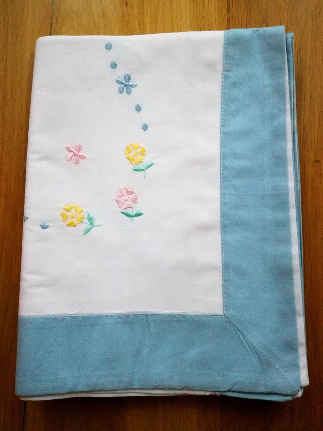 Preview of the first image of NEW PAIR COTTON PILLOW CASES 2 White Blue Embroidered.