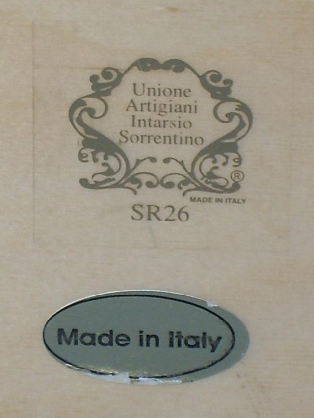 Image 7 of Sorrento Italy, Dove/Ribbon Wood Marquetry Box