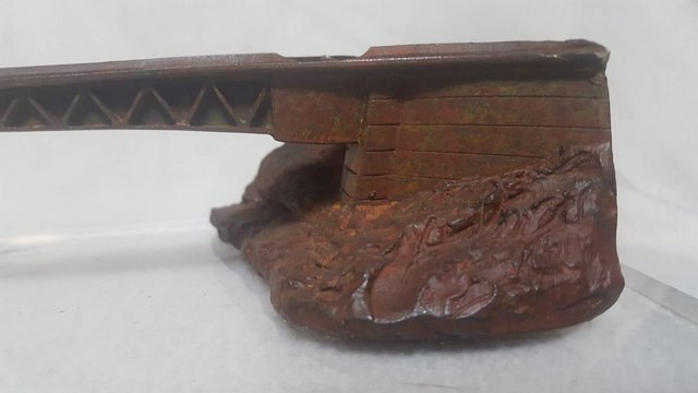 Preview of the first image of Vintage resin bridge model.