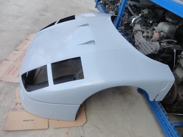 Preview of the first image of Front bonnet Ferrari F40.