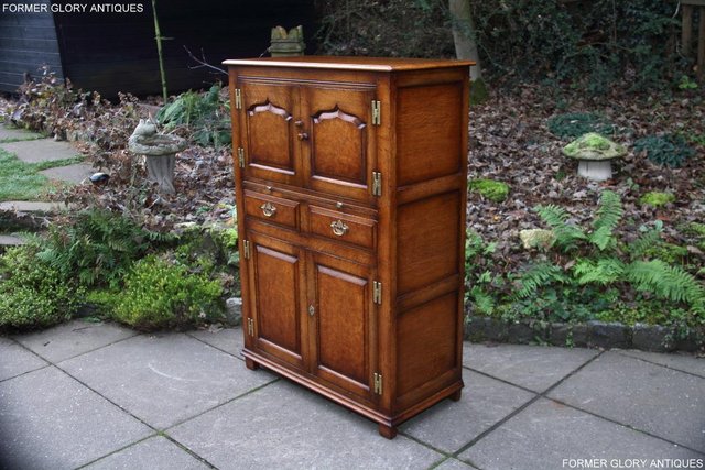 Image 17 of A TITCHMARSH AND GOODWIN SOLID OAK ELM DRINKS WINE CABINET
