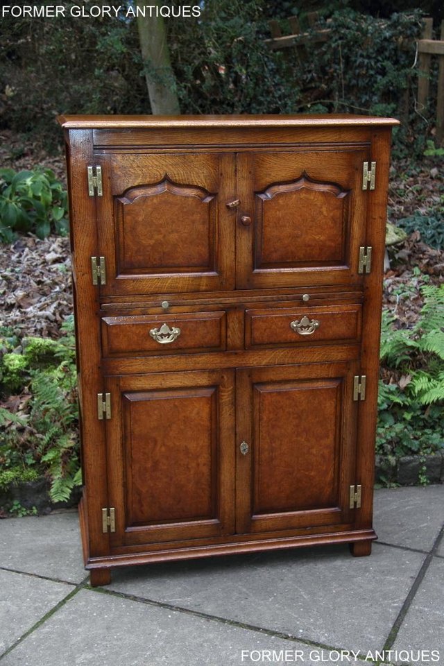 Image 34 of A TITCHMARSH AND GOODWIN SOLID OAK ELM DRINKS WINE CABINET