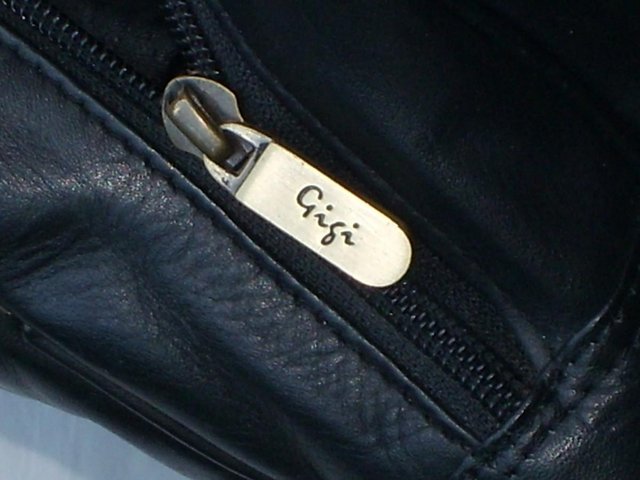 Image 4 of GIGI Black Leather Shoulder Handbag