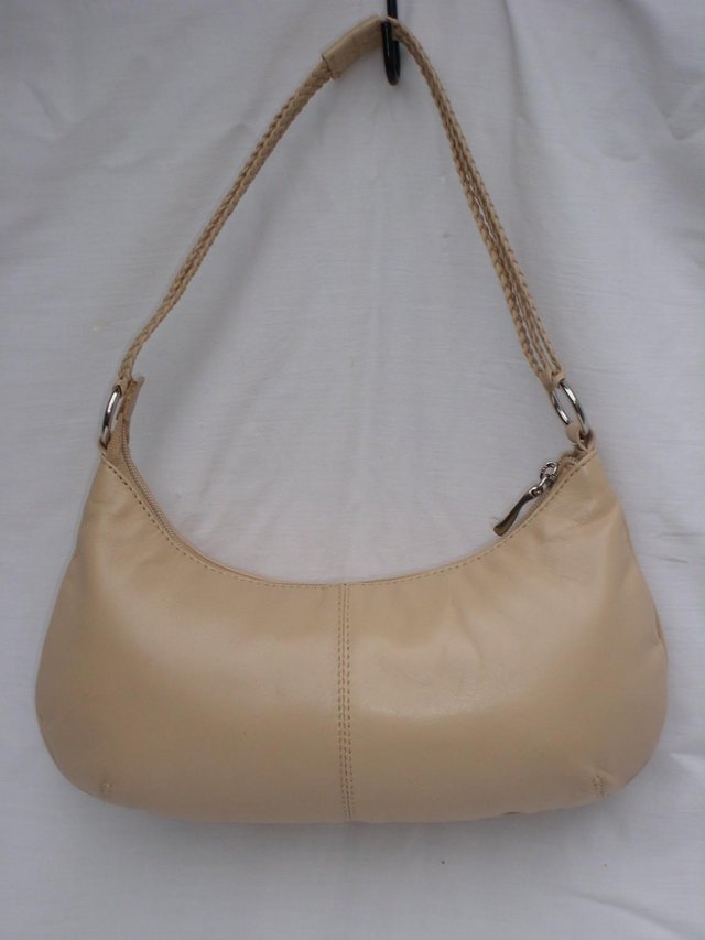 Image 5 of Cream Leather Shoulder Handbag NEW!