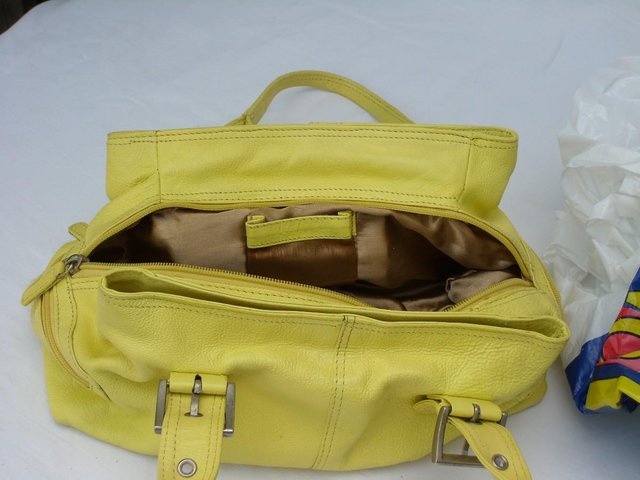 Image 4 of Tommy & Kate Yellow Leather Shoulder Handbag